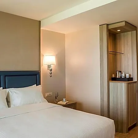 Electra Kefalonia & 5* Livathos (Kefalonia)